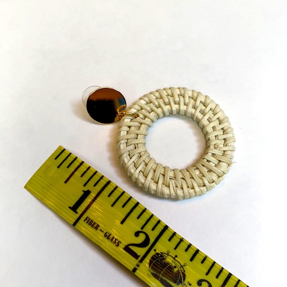NEW Boho Rattan Wicker Circle Earrings - Picture 3 of 4